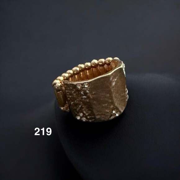 Paparazzi Jewelry - Paparazzi Ring On The Rocks Gold Textured Stretchy Band Statement Ring